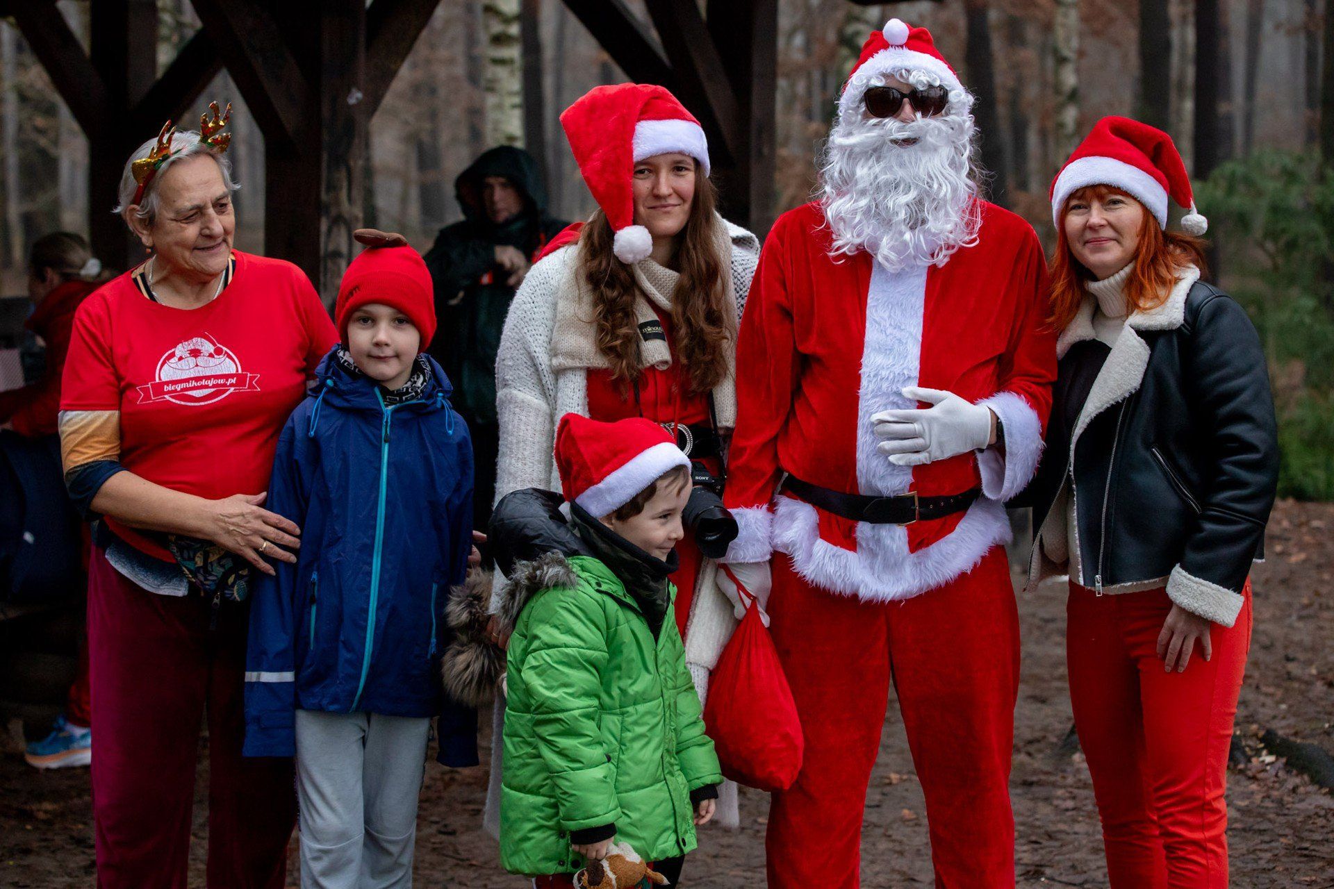 Parkrun Toruń w mikołajkowych klimatach