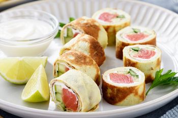 Na wieczór z przyjaciółmi zrobię sushi z naleśników. Ostatnio wszyscy się zachwycali