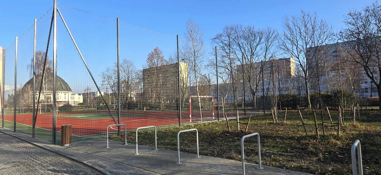 Nowiutka stołówka