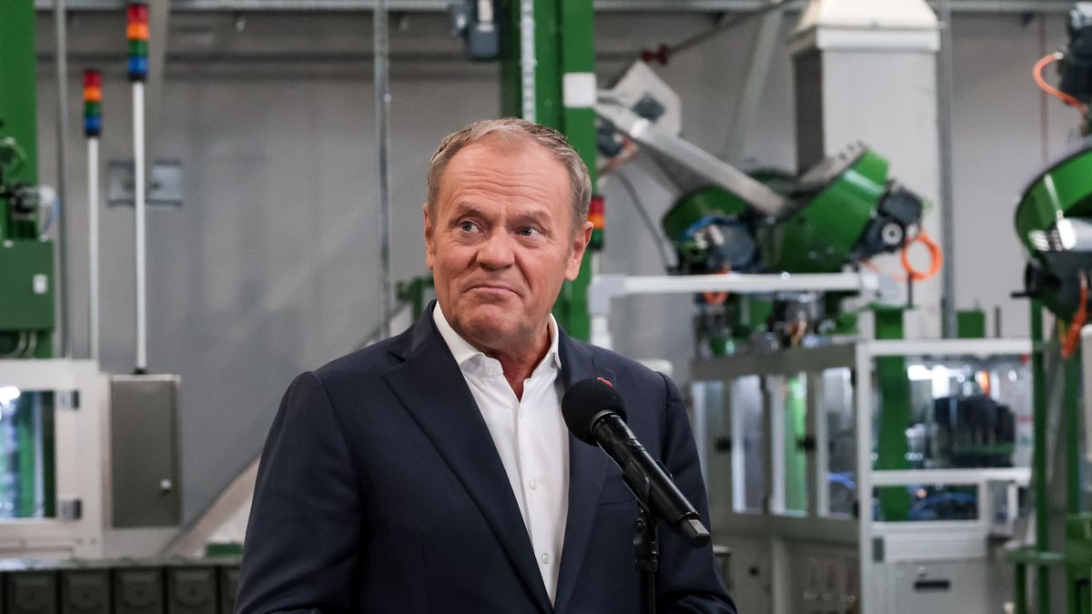 Prime Minister of Poland Donald Tusk speaks to the media during the press conference on an official opening day  of Project 400 - a new production hall of Mesko ammunition production company on June 13, 2025 in Skarysko Kamienna, Poland. Thanks to new production lines Mesko will increase production from 50 mln to 250 mln per year. (Photo by Dominika Zarzycka/NurPhoto via Getty Images)