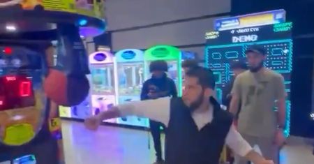 Mistrz UFC sprawdził się "na bokserze". Oto jego wynik