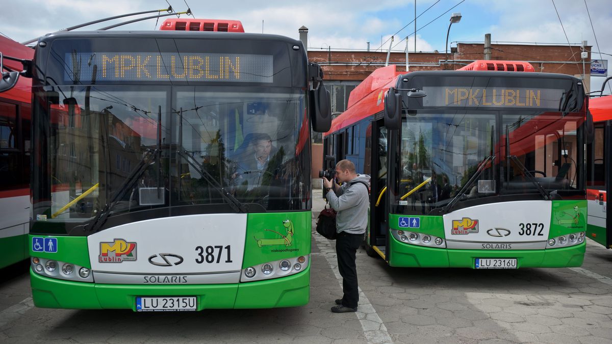 Parafia z Lublina uruchamia specjalny autobus dla wiernych. Po mieście kursują też trolejbusy