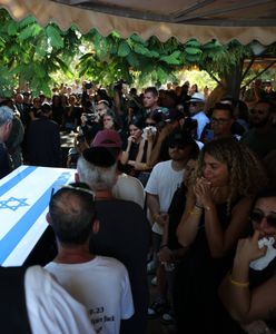 Hamas przekazał trumnę z ciałem kolejnego zakładnika. Co z resztą?