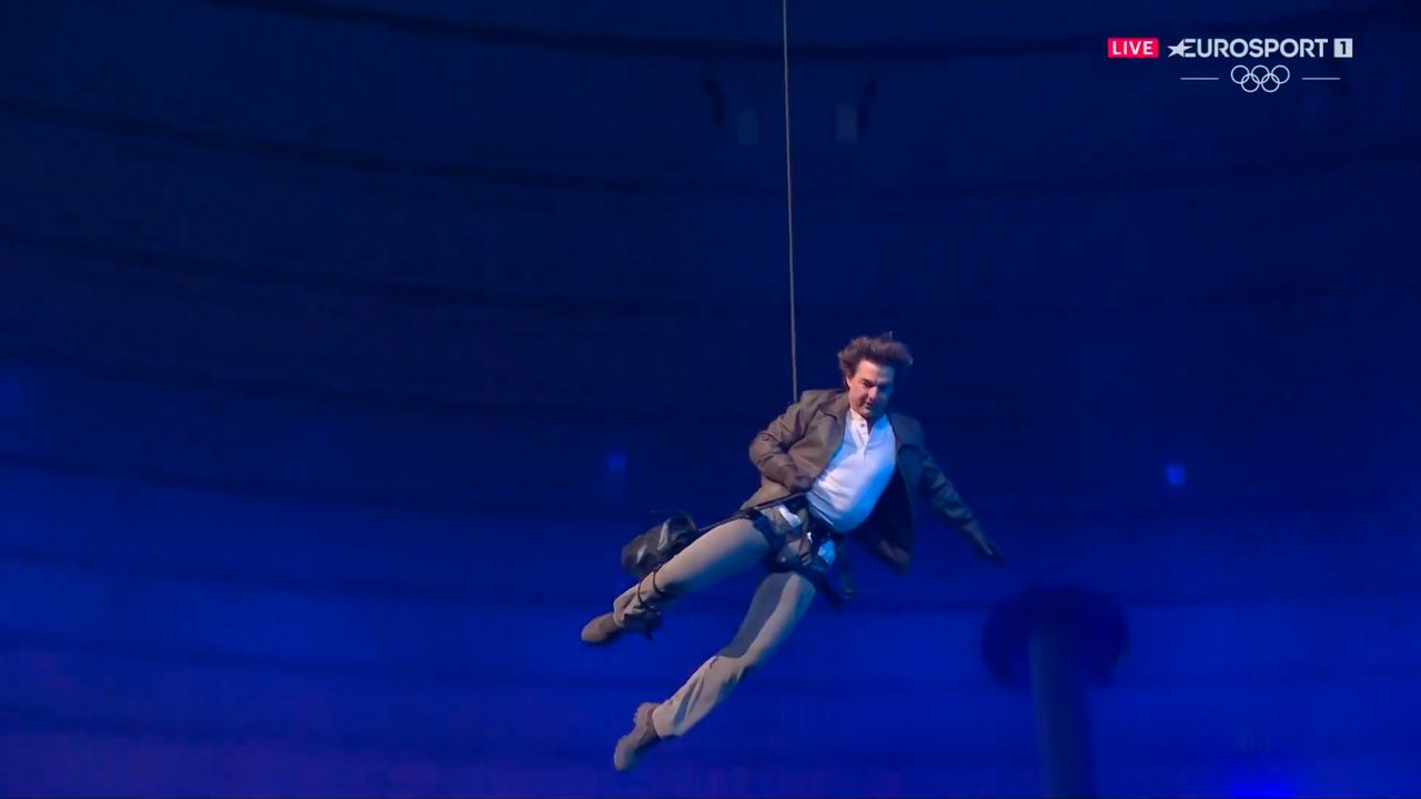 Tom Cruise gave a performance during the closing ceremony of the Olympic Games in Paris.