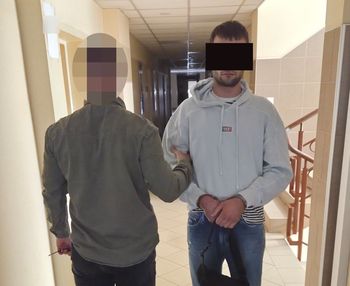 Warszawa: Obcokrajowiec wypłacał pieniądze z kodów BLIK