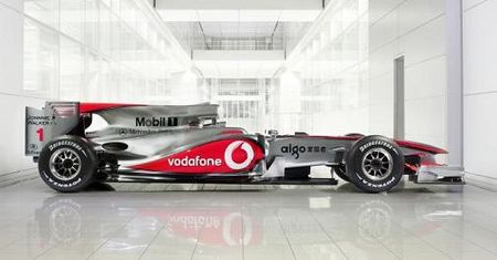 McLaren MP4-25 - Ferrari Killer