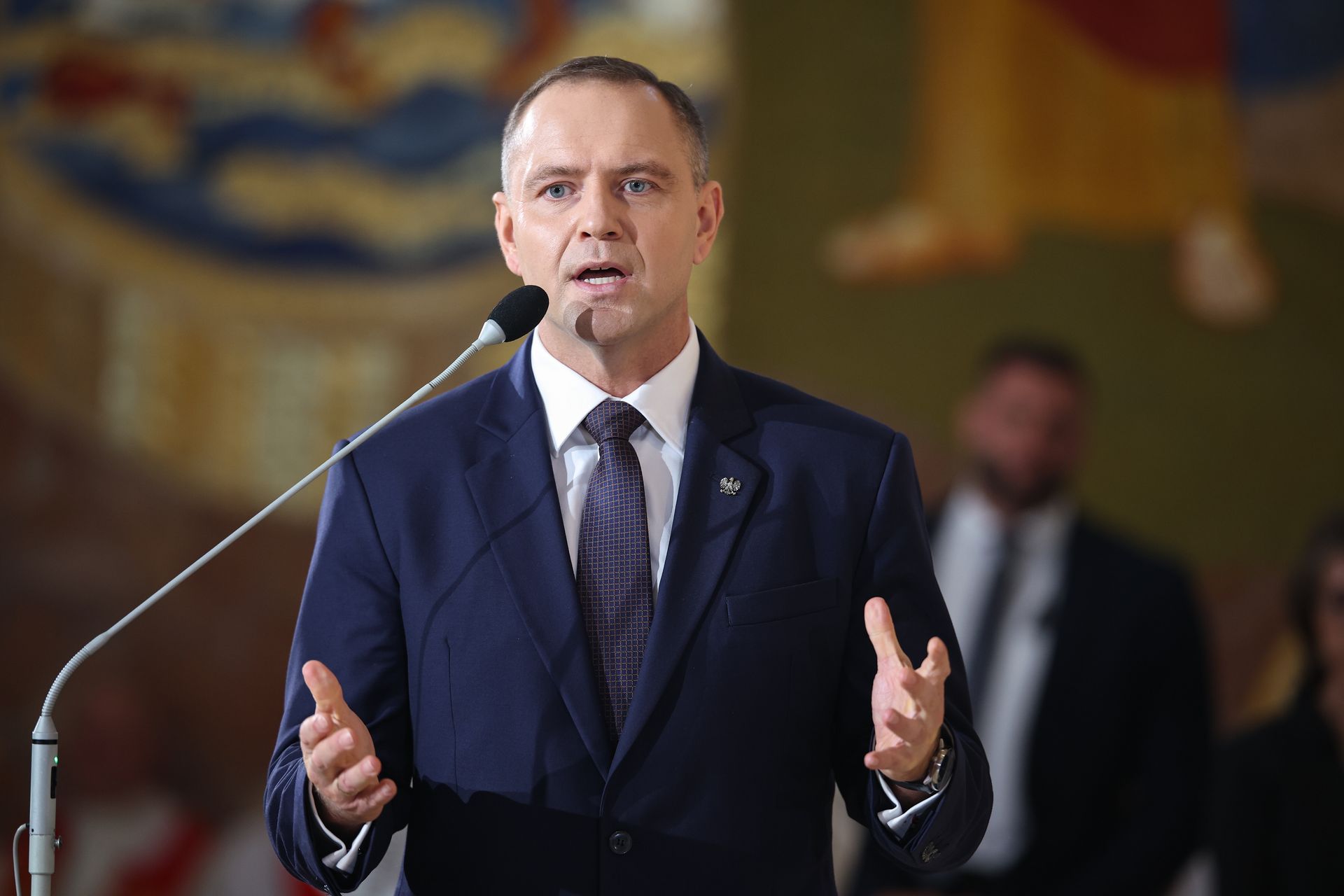 Nawrocki powinien podpisać ustawę o statusie osoby najbliższej? Sondaż