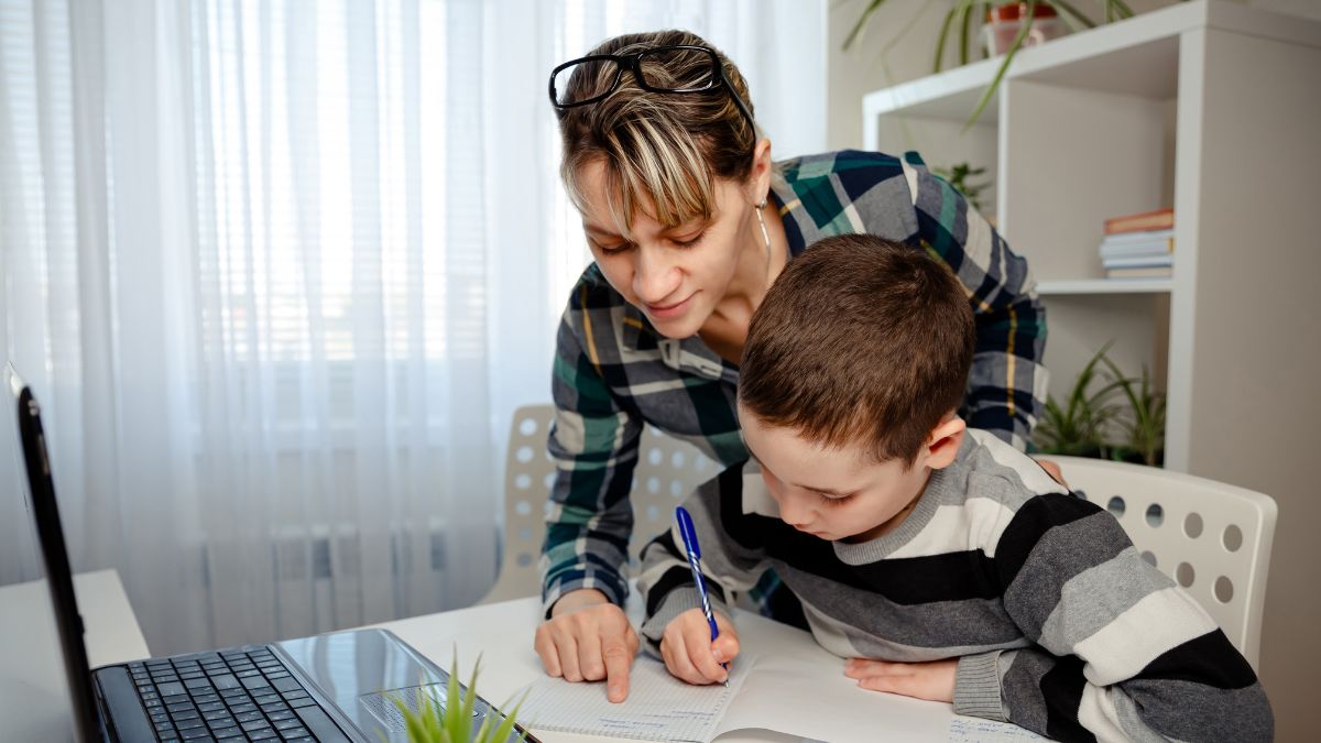 Odrabianie zadań z dzieckiem