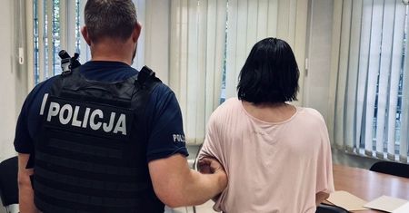 Ruda Śląska: Kobieta wezwała policję do agresywnego partnera. Oboje byli poszukiwani i skończyli za kratami