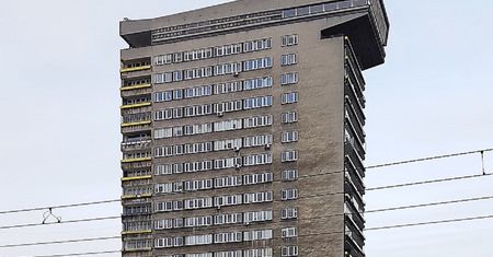 To był symbol luksusu w PRL. Ten blok znał każdy