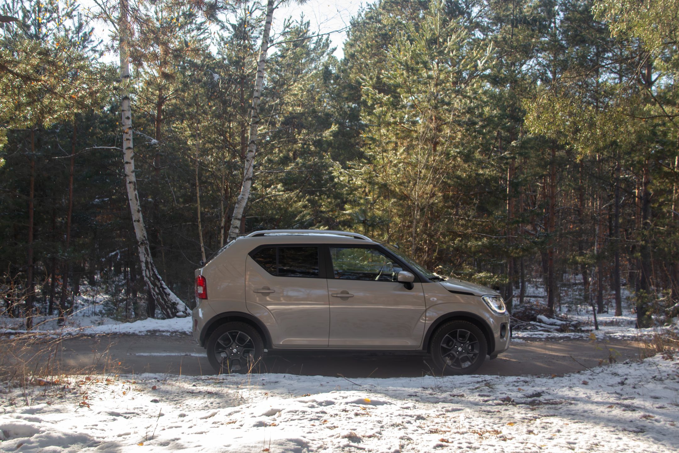 Suzuki Ignis Hybrid 2WD CVT