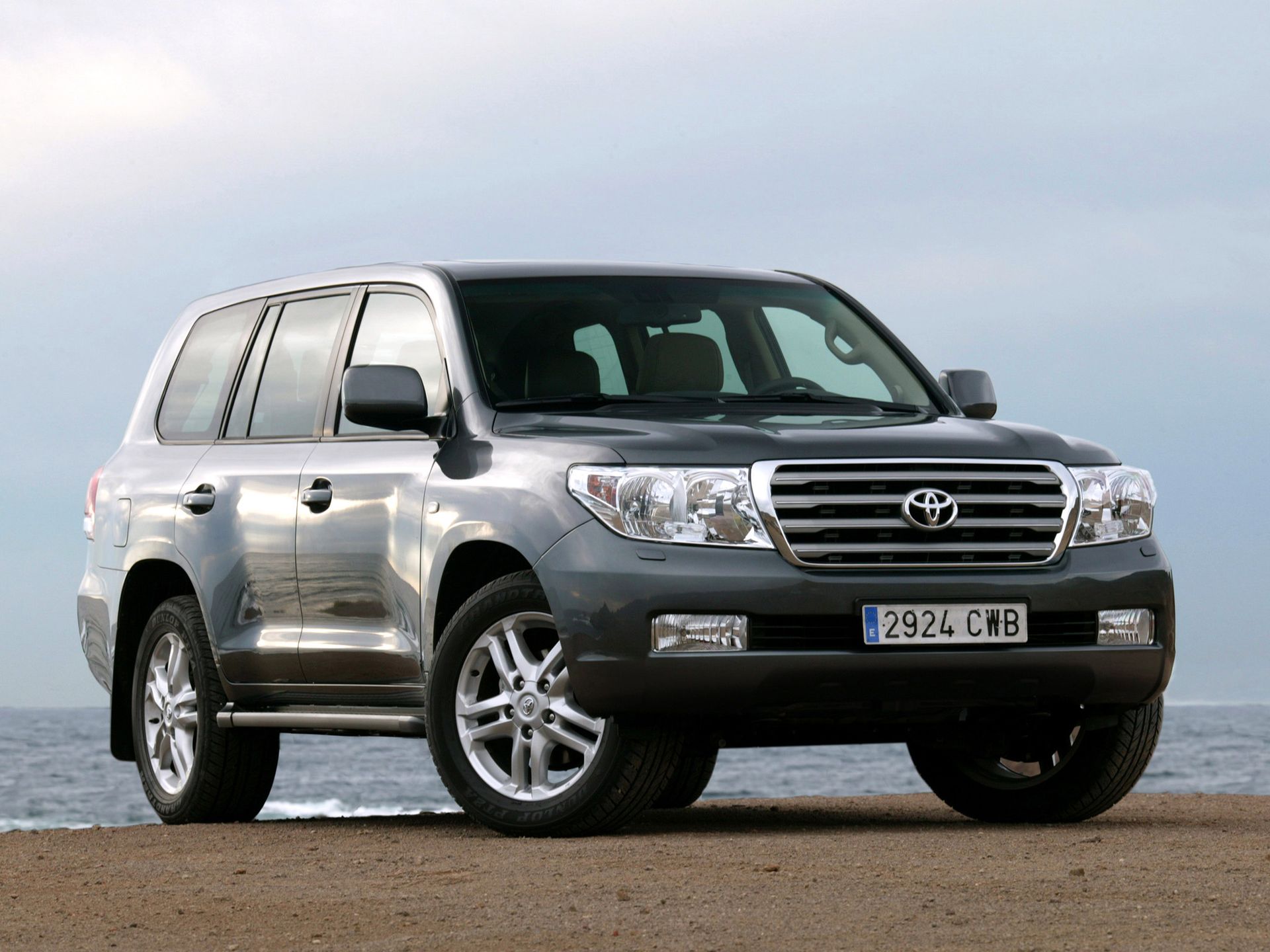 Toyota Land Cruiser 1