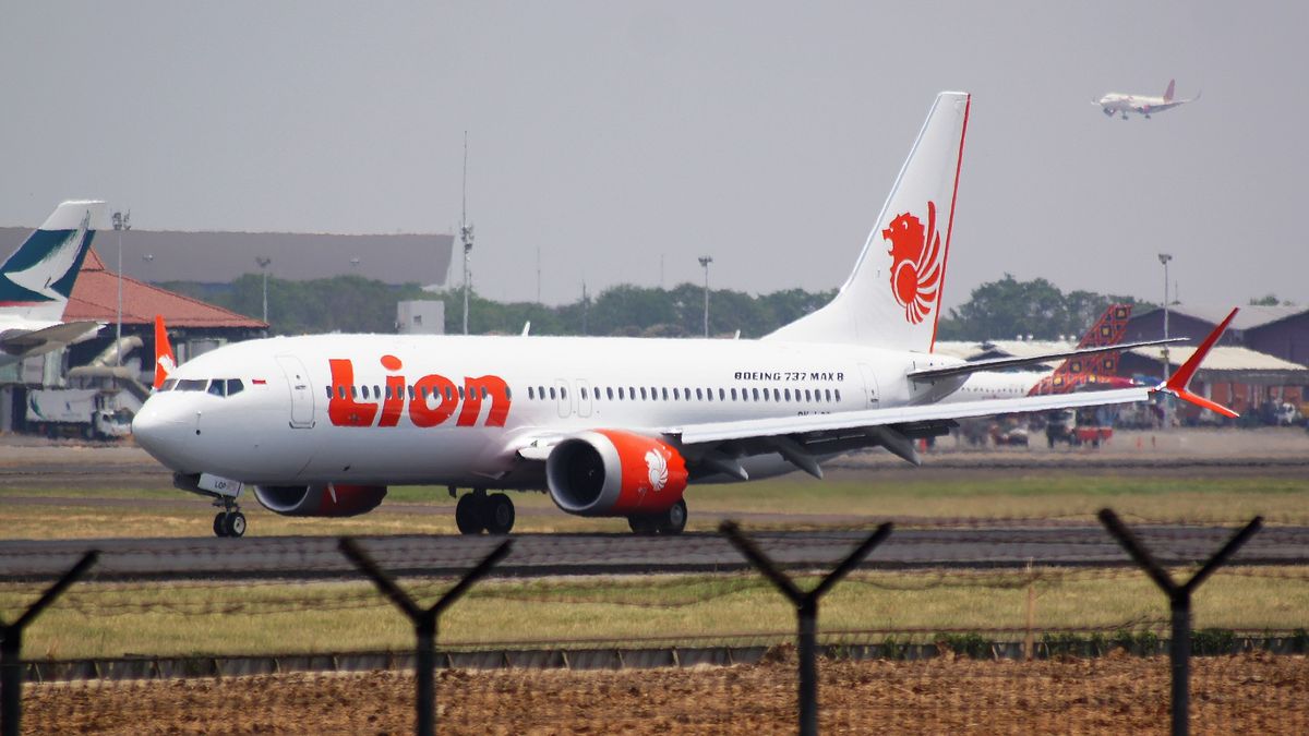 Boeing 737 Max 8 linii Lion Air, który uległ katastrofie w październiku 2018 / Fot. CC BY PK-REN