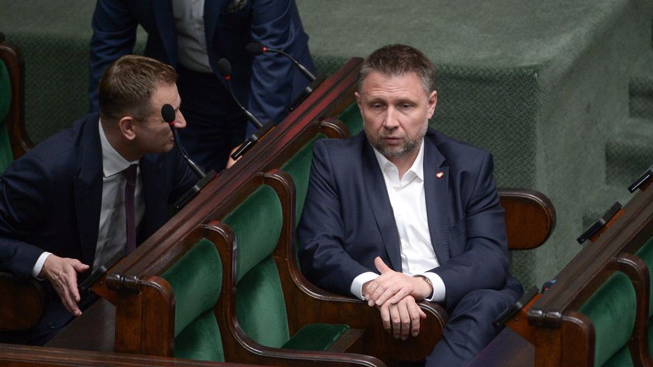 Marcin Kierwi�ski, S�awomir Nitras
Warszawa, 10.04.2024. Minister spraw wewn�trznych i administracji Marcin Kierwi�ski (P) i minister sportu S�awomir Nitras (L) na sali obrad Sejmu w Warszawie, 10 bm. Sejm rozpoczyna trzydniowe posiedzenie. Pos�owie zajm� si� projektem nowelizacji ustawy o KRS, projektami ustaw dotycz�cymi przepis�w aborcyjnych, a tak�e wnioskiem PiS o odwo�anie szefa MSWiA Marcina Kierwi�skiego. (mr) PAP/Marcin Obara
Marcin Obara
obrady, polityk polityka, posiedzenie, sala obrad, sejm, sejmowa