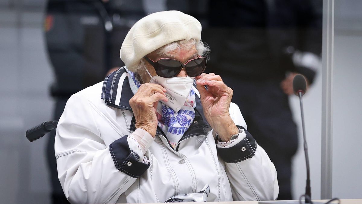 Irmgard Furchner podczas rozprawy sprzed dwóch lat.