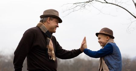Ojców po pięćdziesiątce jest coraz więcej