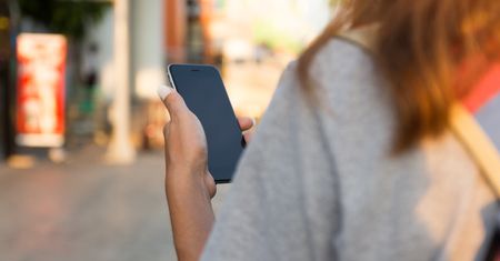 Mało znana funkcja w telefonie - duże ułatwienie dla turystów. "Genialne"