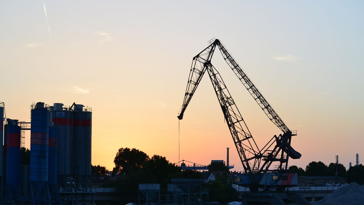 Wykorzystanie mocy produkcyjnych w USA wyniosło 64,9% w kwietniu.