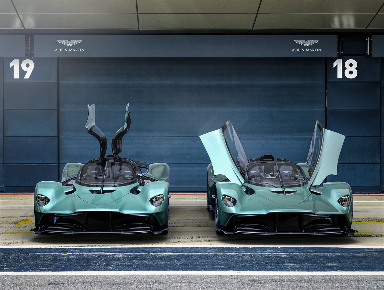 Aston Martin Valkyrie (2021)