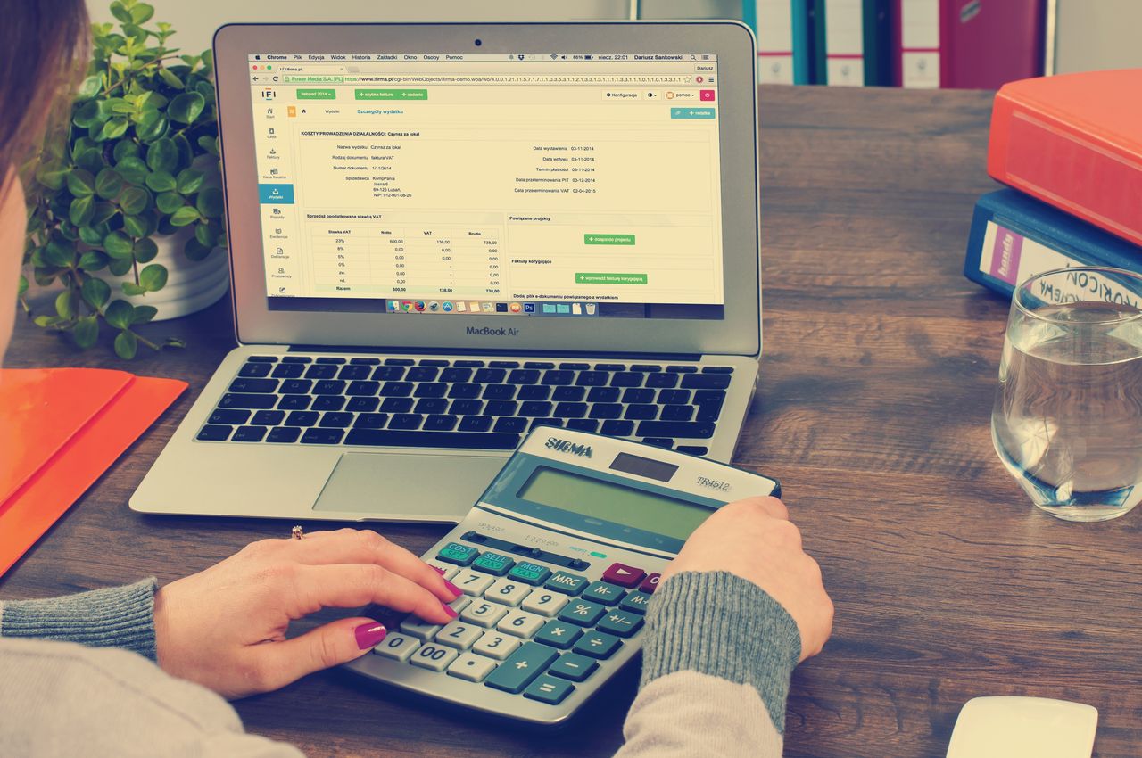 Kalkulator dla filantropów pomoże obliczyć korzystną darowiznę, fot. Pixabay