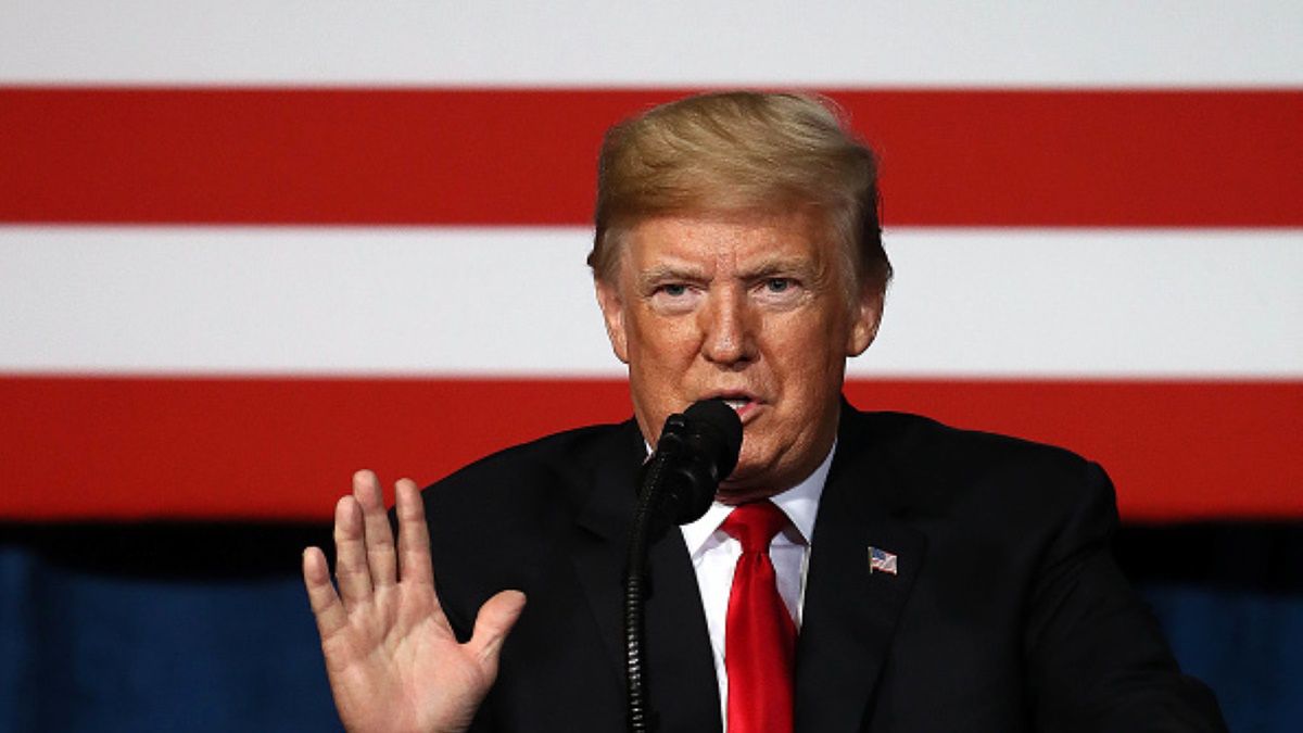 Donald Trump oskarża urzędników o sabotowanie prac nad szczepionką na koronawirusa