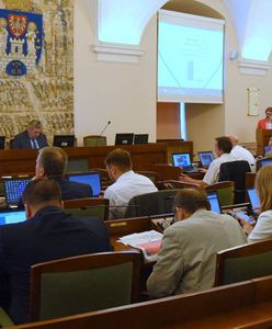 Spór o baner. Kandydat na radnego może słono zapłacić