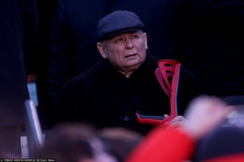 "Pies" rozjuszył frakcje, Kaczyński stracił panowanie nad PiS. W kuluarach wrze