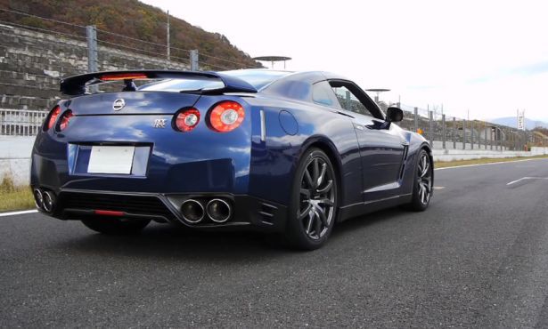 Nissan GT-R (2012) i 0-100 km/h w 2,84 s!