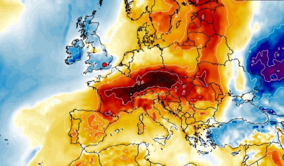 Pogoda w święta. Mapa anomalii temperatury (Wxcharts)