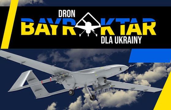 Zorganizowana przez Sierakowskiego zbiórka na Bayraktara dla Ukrainy jest największą w historii Zrzutka.pl