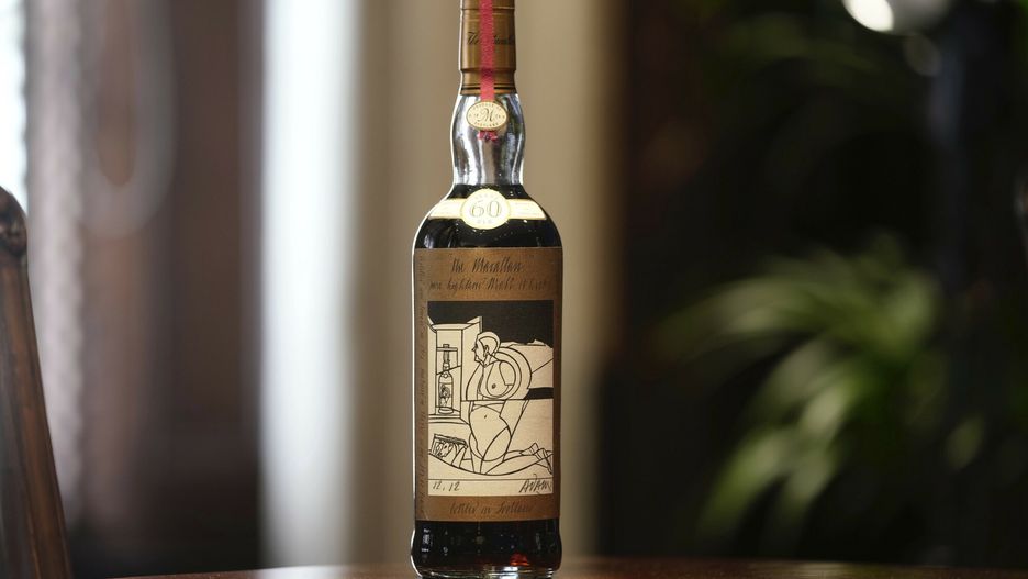 Beczka została wydestylowana w 1926 roku i dojrzewała w beczkach po sherry przez sześć dekad, zanim została zabutelkowana w 1986 roku