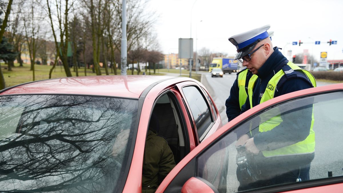 Karę można otrzymać bez udziału policji, nawet jeśli w ogóle nie jeździmy nieubezpieczonym samochodem