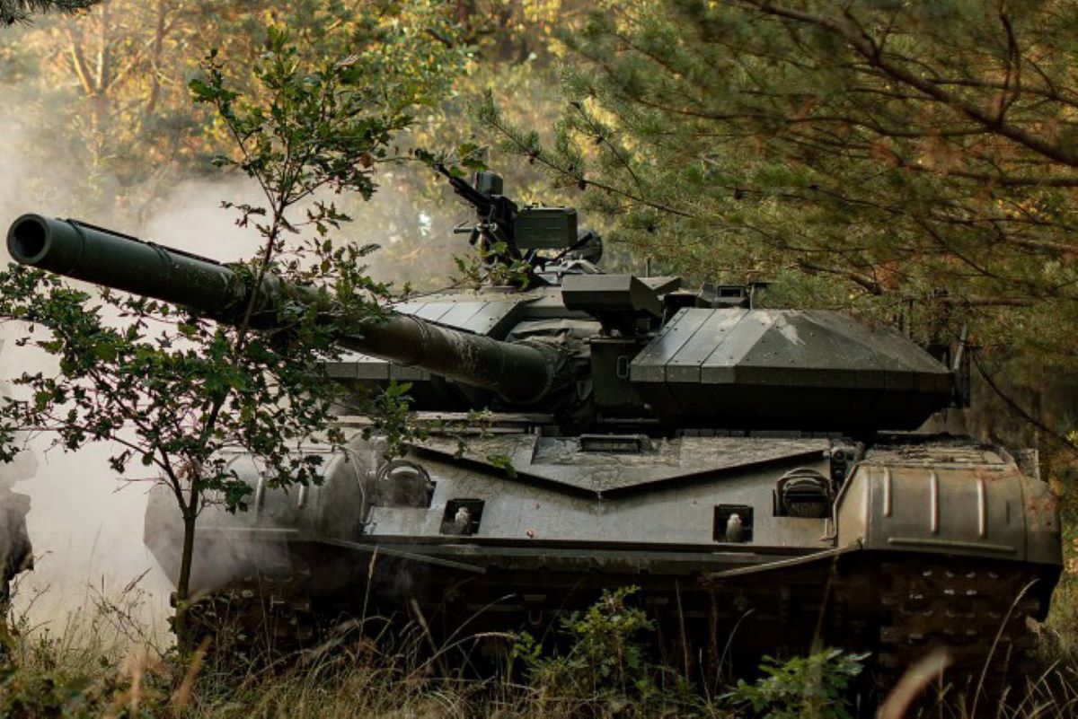 Czołg T-72 zauważony w USA. Maszynę radzieckiej produkcji przewoziła laweta