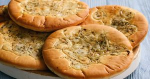 Jaki region Polski słynie z cebularzy?