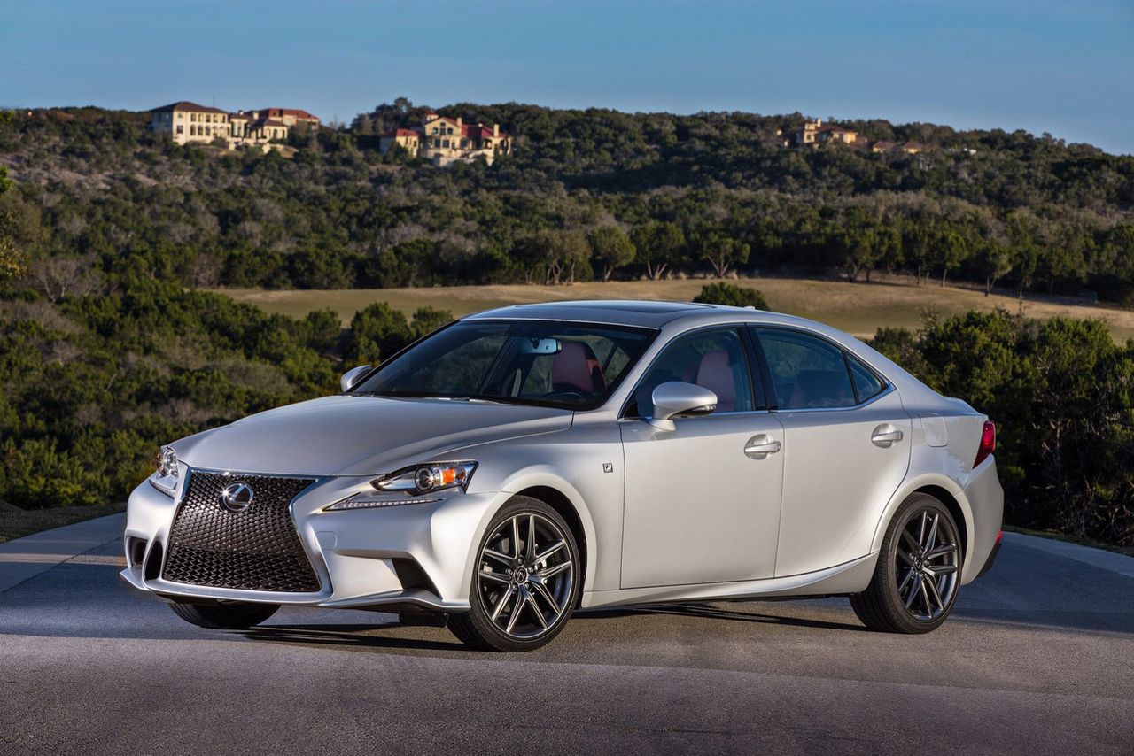 2013 LEXUS IS 350 F SPORT (2)