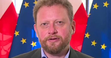 Łukasz Szumowski opala się na Kanarach. Słońce, plaża i święty spokój