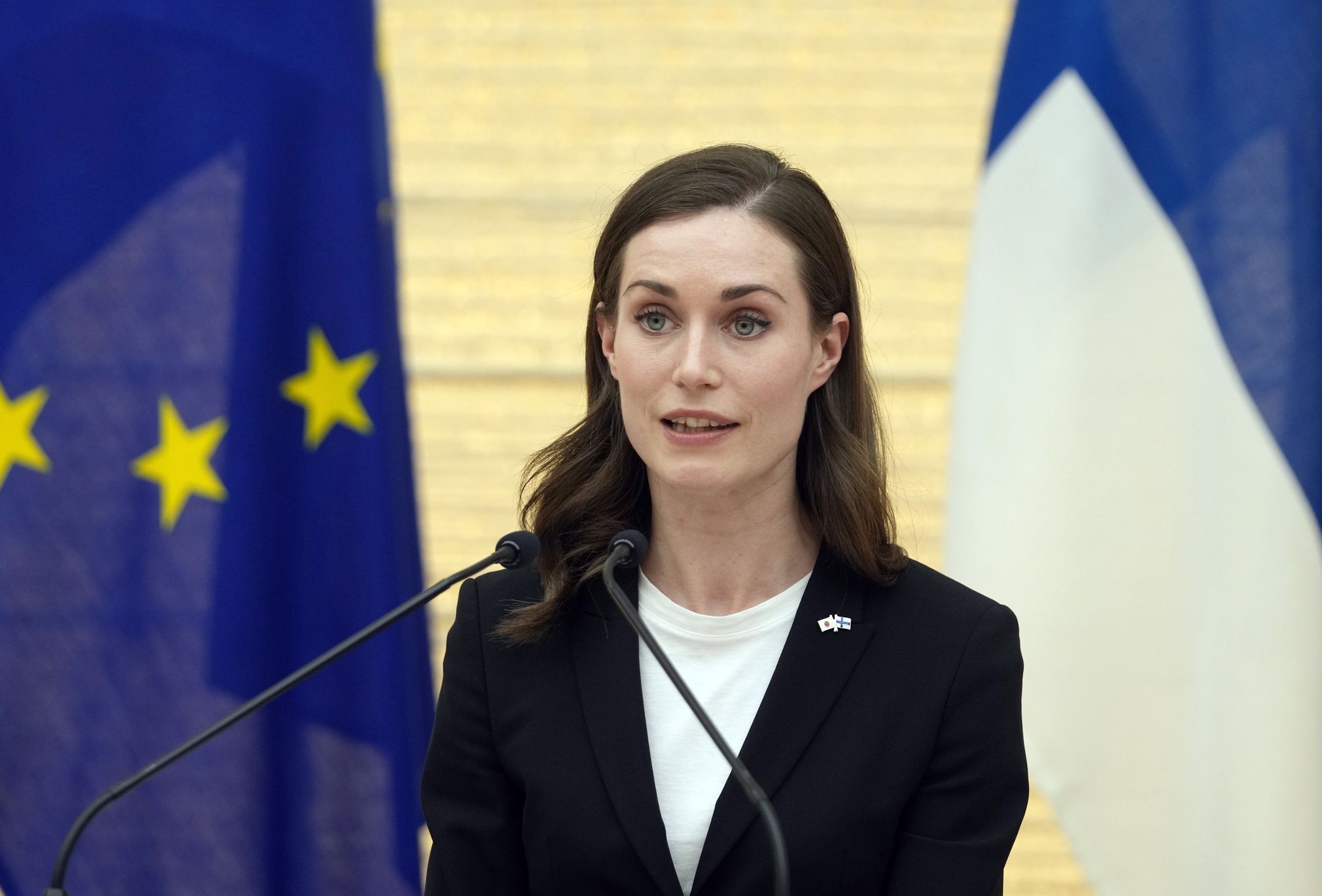 Finland's Prime Minister Sanna Marin speaks during a joint press announcement with Japan's Prime Minister (not pictured) at Japan's Prime Minister official residence in Tokyo, Japan, 11 May 2022. Finnish Prime Minister Marin and her Japanese counterpart strongly condemned Russia's invasion in Ukraine. EPA/FRANCK ROBICHON / POOL Dostawca: PAP/EPA.