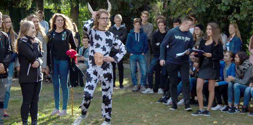 Chrzest pierwszaków w LO w Chodzieży