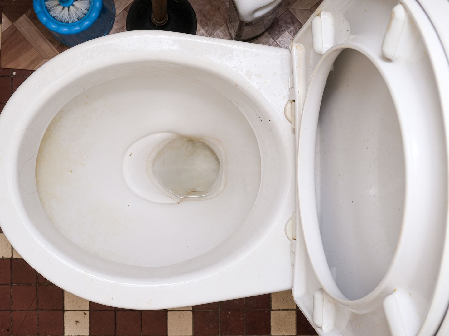 Wsyp do toalety. Po 20 minutach będzie lśnić jak w hotelu