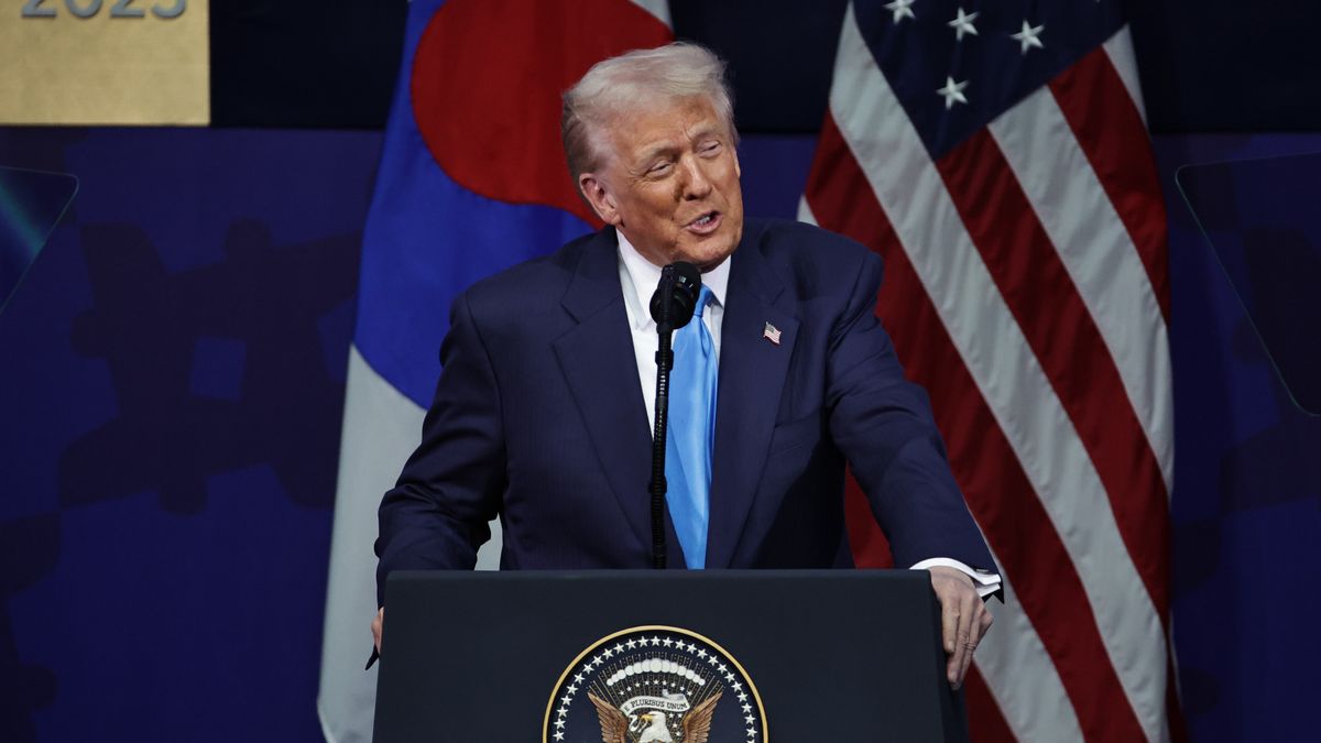 Donald Trump na szczycie w Korei Południowej