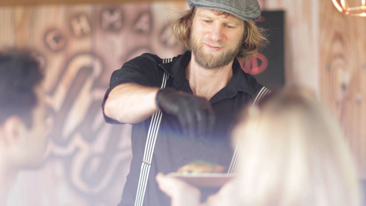 Rośliny dodawane jako dekoracje potraw, mogą być trujące 