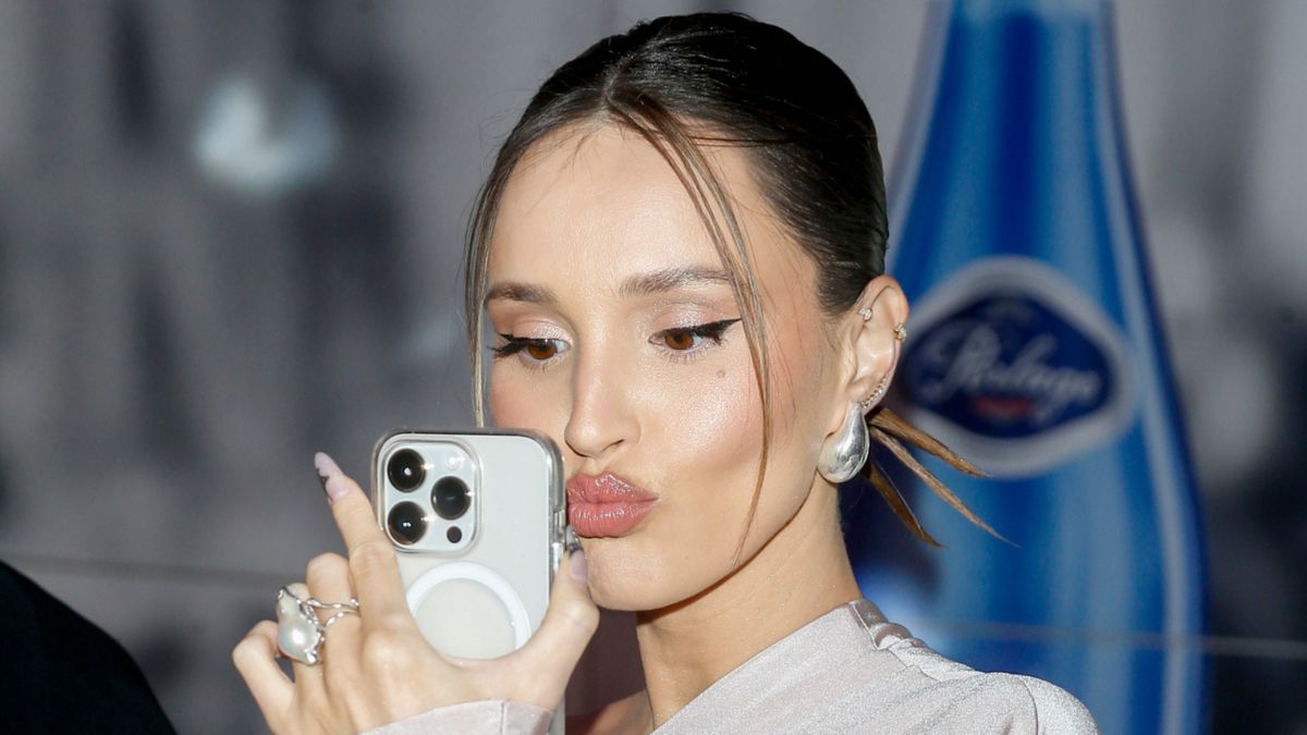 Marina pokazała pokój Liama. Uwagę zwracają łóżko i dodatki