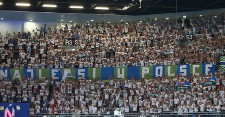 Fantastyczny obrazek! Tak kibice Anwilu wsparli drużynę przed wyjazdem do Torunia