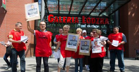 "Sierpień 80" protestował przeciwko zwolnieniom w Tesco