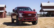 Ford Super Duty ucierpiał w starciu z piorunem. Z auta niewiele zostało