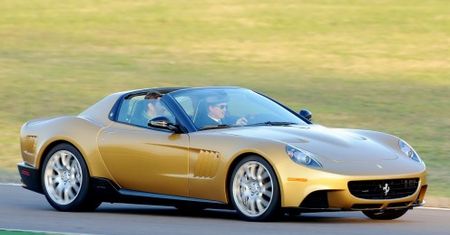 Jedyne i niepowtarzalne: Ferrari P540 Superfast Aptera