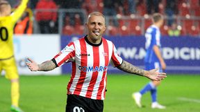 Anglia: Deniss Rakels bohaterem