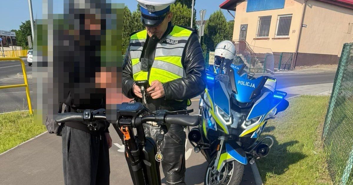 W Koninie nastolatek przekroczył prędkość na hulajnodze elektrycznej. "Apelujemy do rodziców i opiekunów"