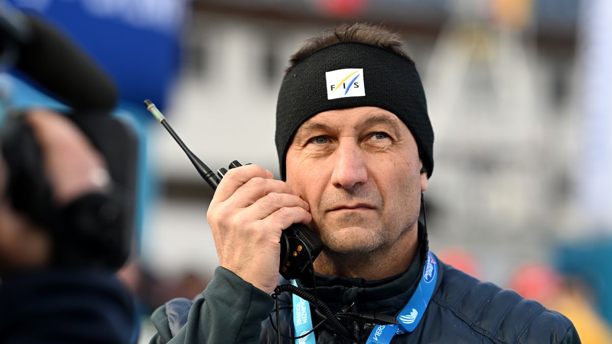 FIS World Cup Ski Jumping Four Hills Tournament Men Garmisch - Individual HS142
GARMISCH-PARTENKIRCHEN, GERMANY - JANUARY 01: Sandro Pertile, FIS Race Director Ski Jumping looks on competes during the FIS World Cup Ski Jumping Four Hills Tournament Men Individual HS142 on January 01, 2024 in Garmisch-Partenkirchen, Germany. (Photo by Daniel Kopatsch/Getty Images)
Daniel Kopatsch