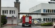 Warszawa: Wyciek amoniaku w zakładach Polfa Tarchomin. Na miejscu pracuje 11 zastępów straży pożarnej. Strażacy są w specjalistycznych skafandrach